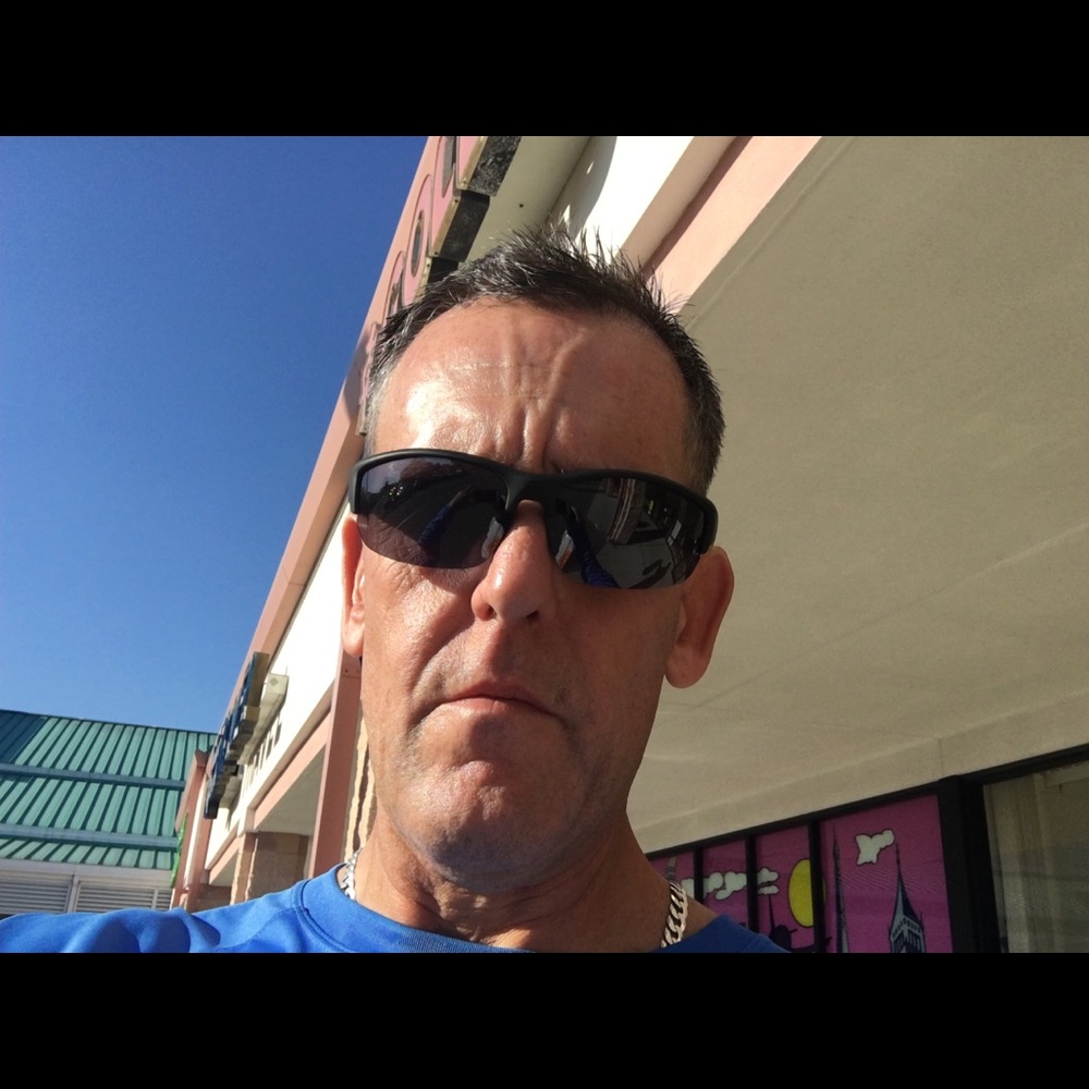 Meet your Posher, Robert